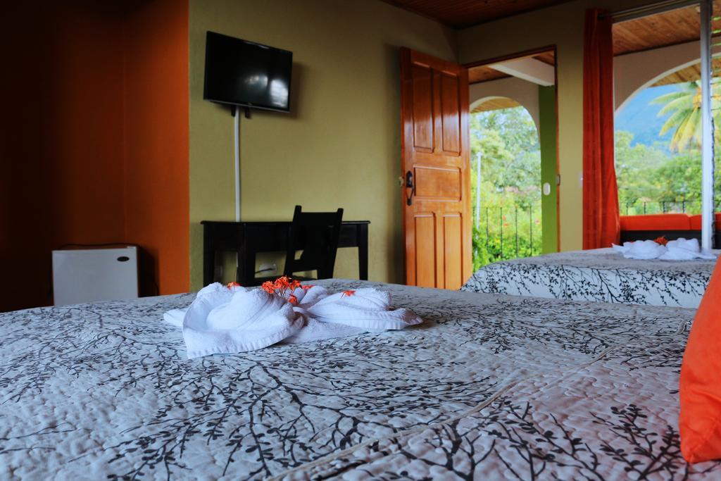 Hotel Las Flores Fortuna La Fortuna Exterior photo