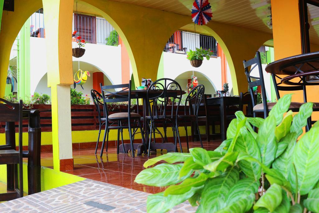 Hotel Las Flores Fortuna La Fortuna Exterior photo