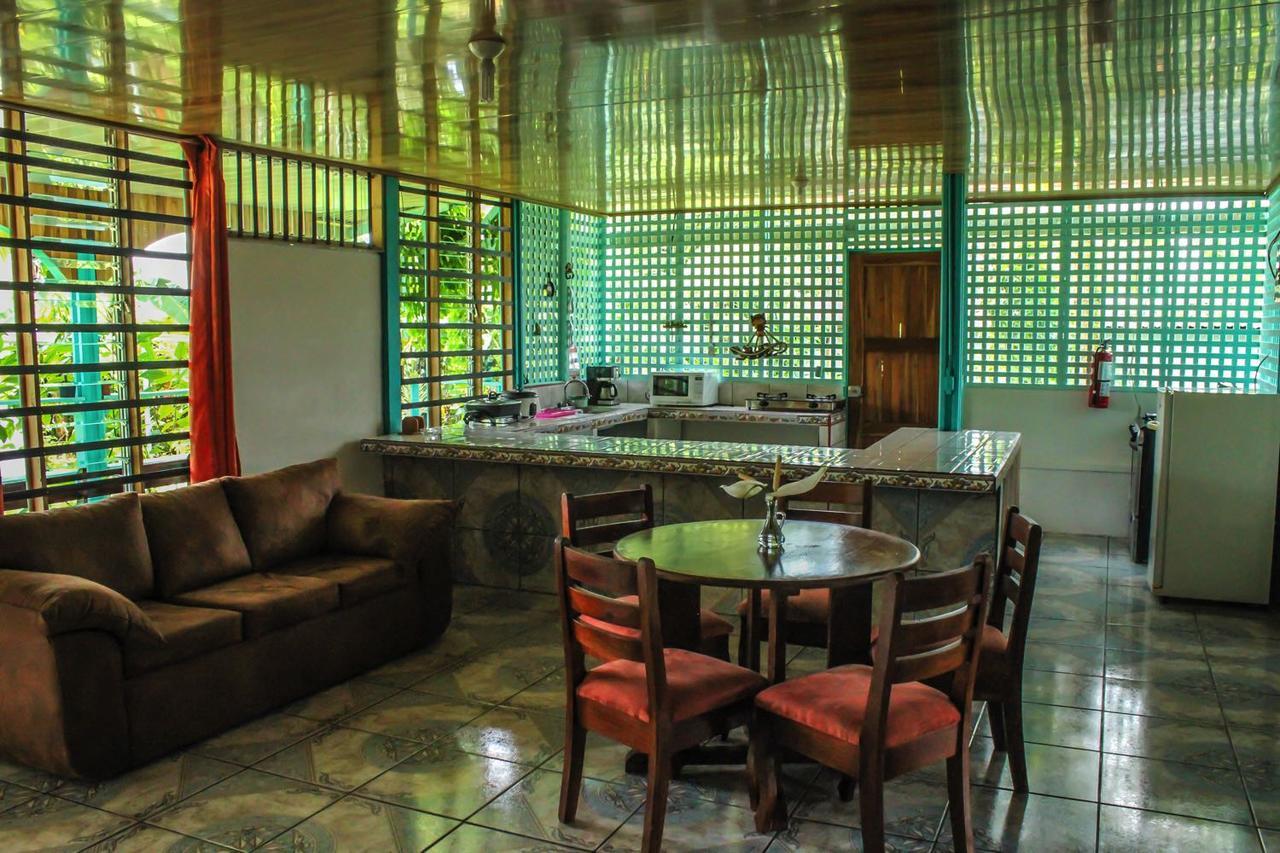 Hotel Las Flores Fortuna La Fortuna Exterior photo
