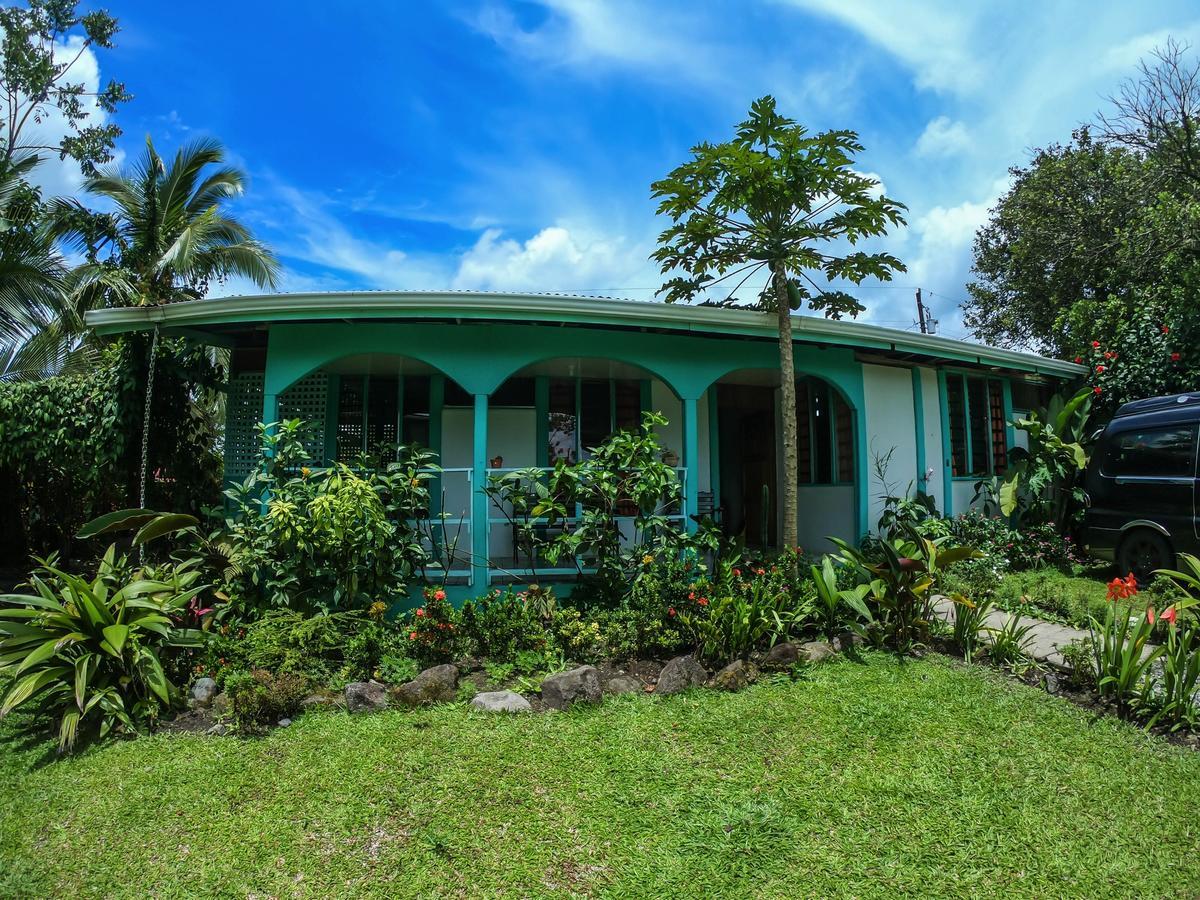 Hotel Las Flores Fortuna La Fortuna Exterior photo