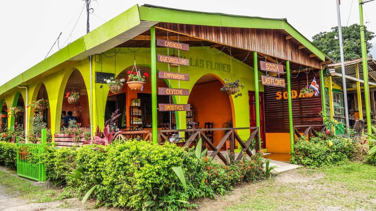 Hotel Las Flores Fortuna La Fortuna Exterior photo